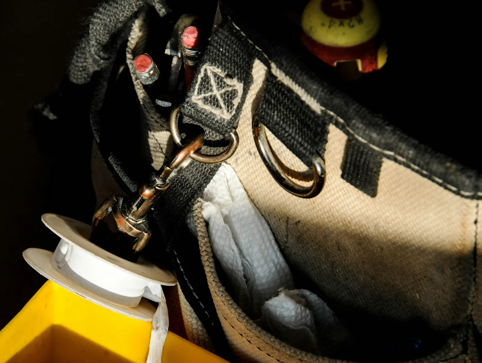 Sac d'outillage professionnel pour intervention de plomberie